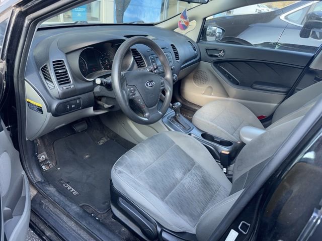 Used 2015 Kia Forte LX image 8