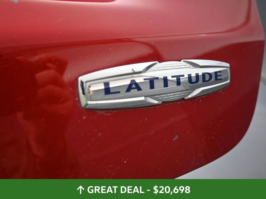 Used 2025 Jeep Compass Latitude image 39