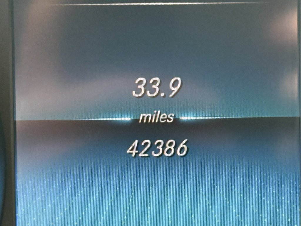 Used 2021 Mercedes-Benz GLC 300 4MATIC image 16