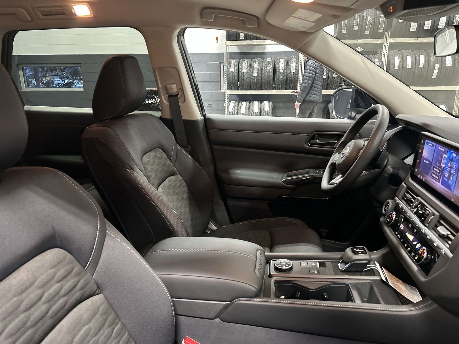 New 2026 Nissan Pathfinder S image 7