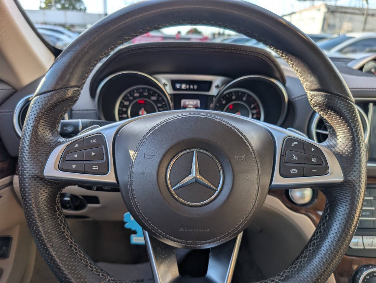 Used 2019 Mercedes-Benz SL 550 image 17
