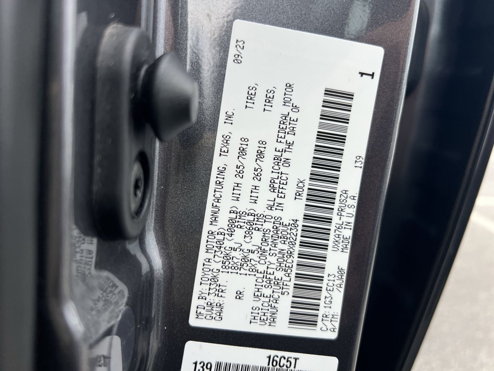 Used 2024 Toyota Tundra SR5 w/ SR5 Premium Package AWD/4WD image 29