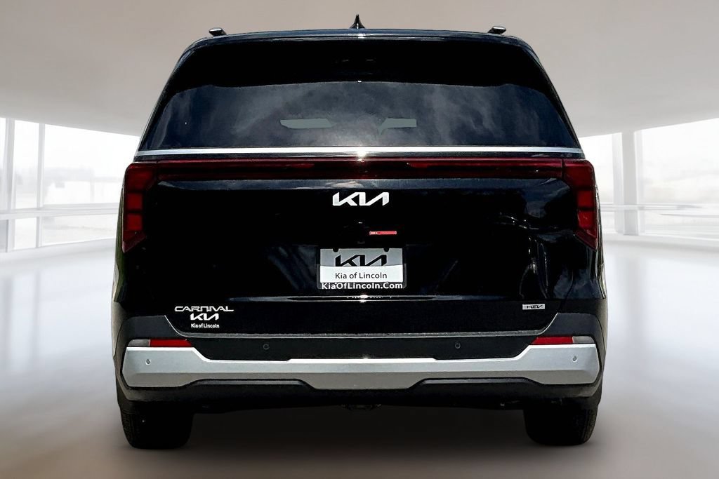New 2026 Kia Carnival EX FWD image 4