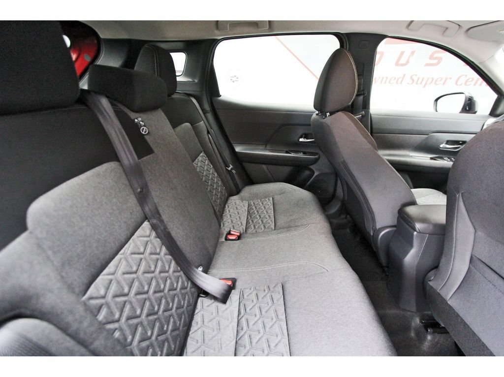 Used 2026 Nissan Kicks SV FWD image 10