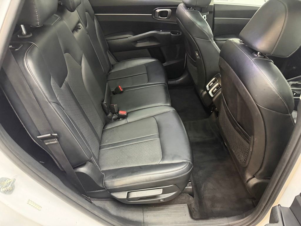 Used 2021 Kia Sorento S w/ Panoramic Sunroof Package image 48