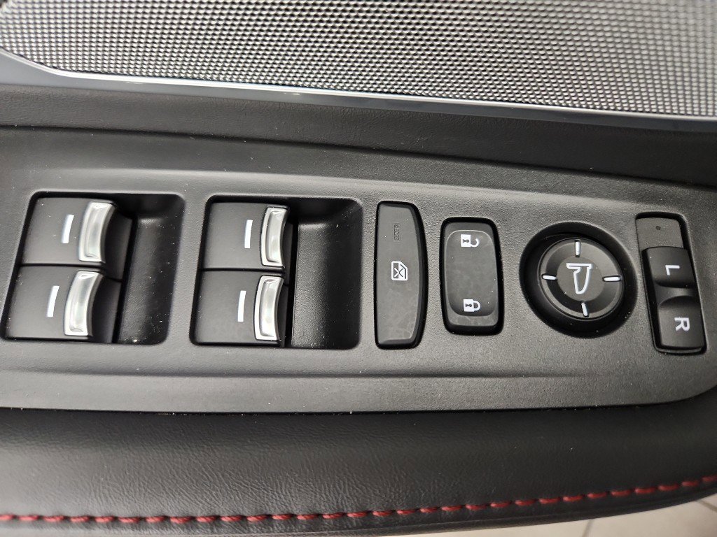 Used 2023 Acura RDX A-Spec image 11