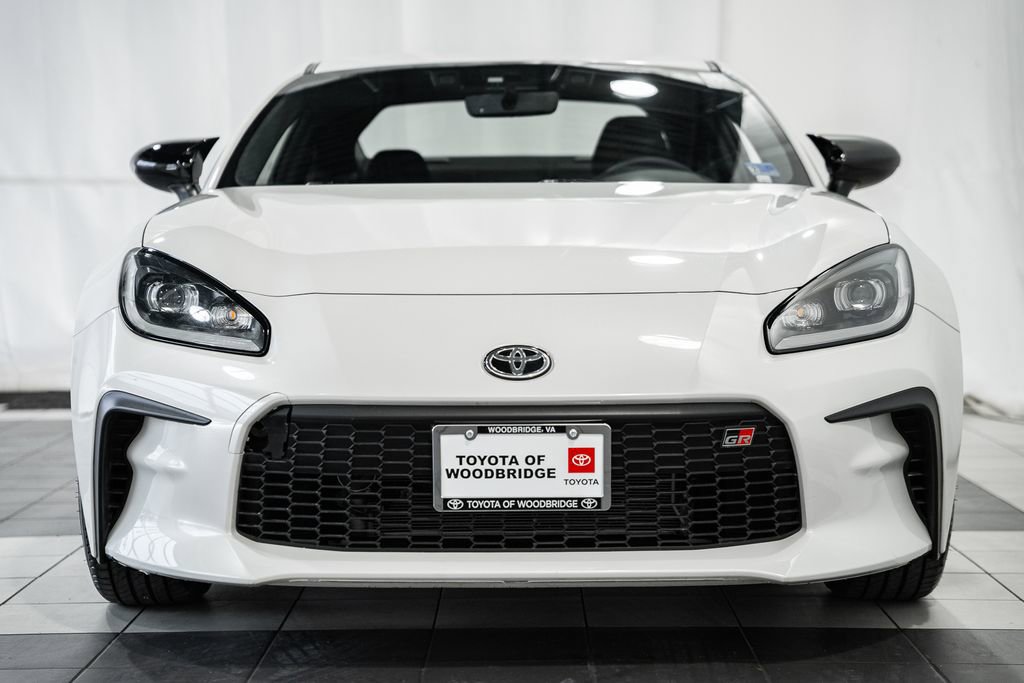 Used 2024 Toyota GR86 image 2