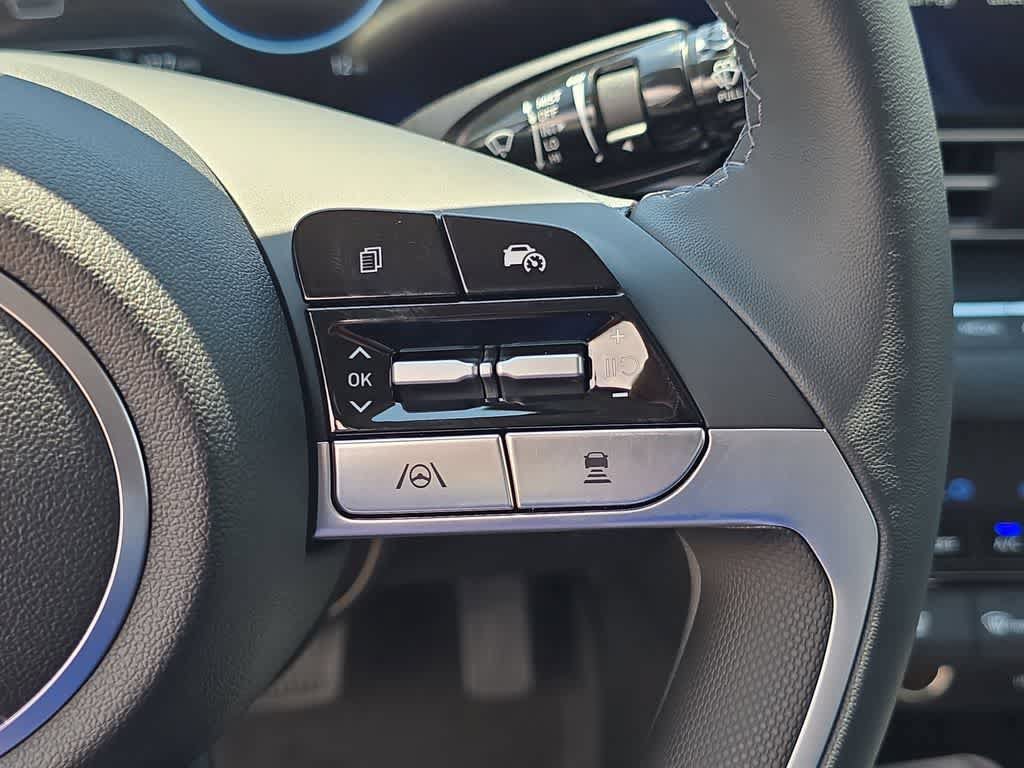 New 2026 Hyundai Elantra Limited FWD image 26