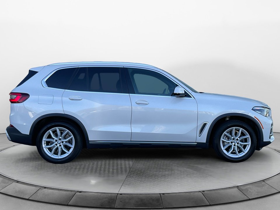 Used 2022 BMW X5 xDrive40i w/ Premium Package AWD/4WD image 8
