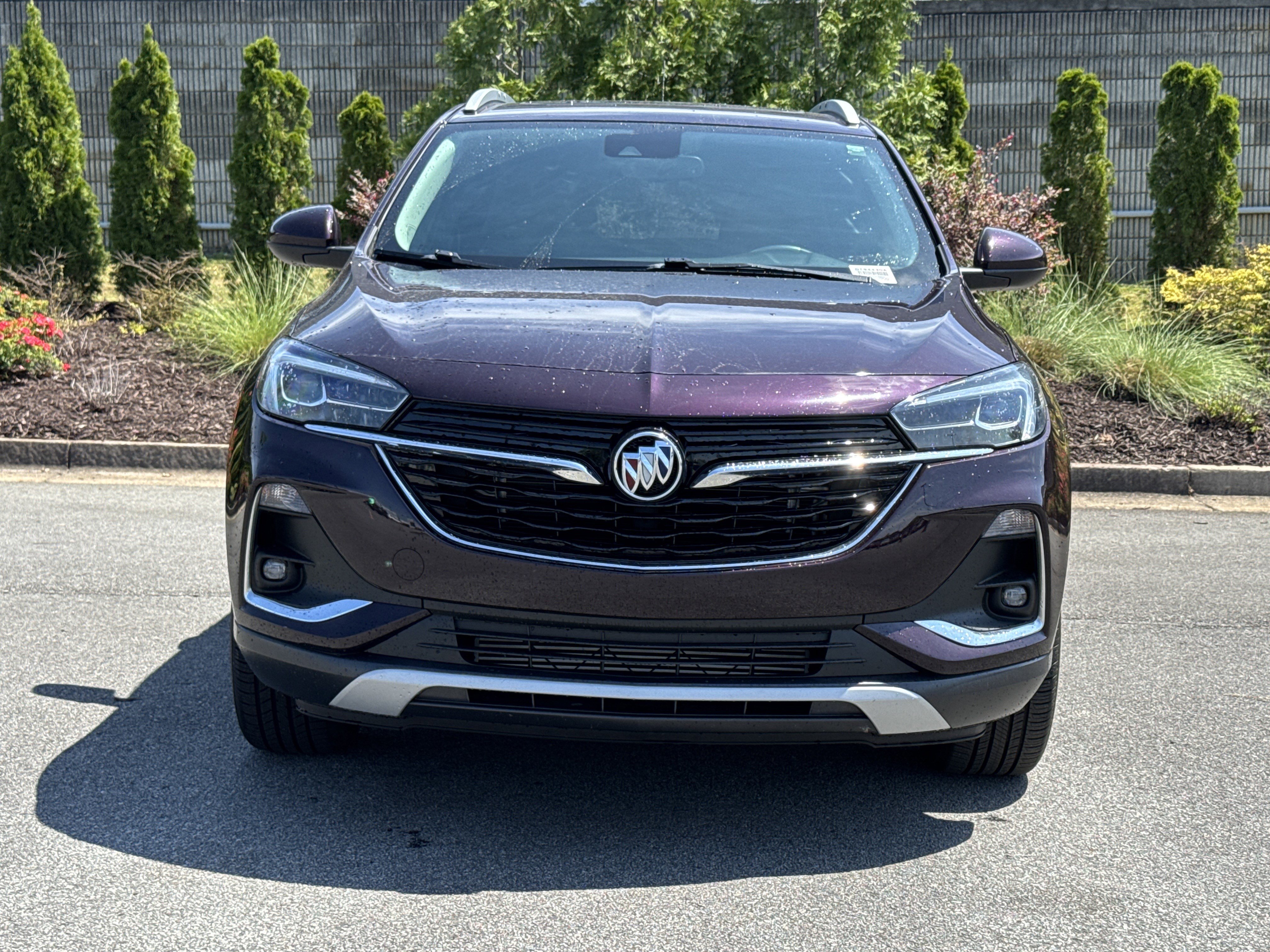 Used 2020 Buick Encore GX Essence w/ Experience Buick Package FWD image 3