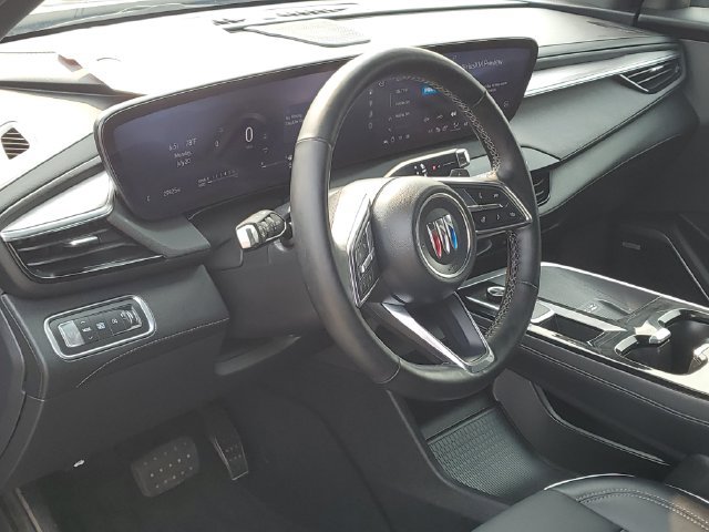 Used 2025 Buick Enclave Preferred w/ Trailering Package, 5000 lbs. FWD image 8