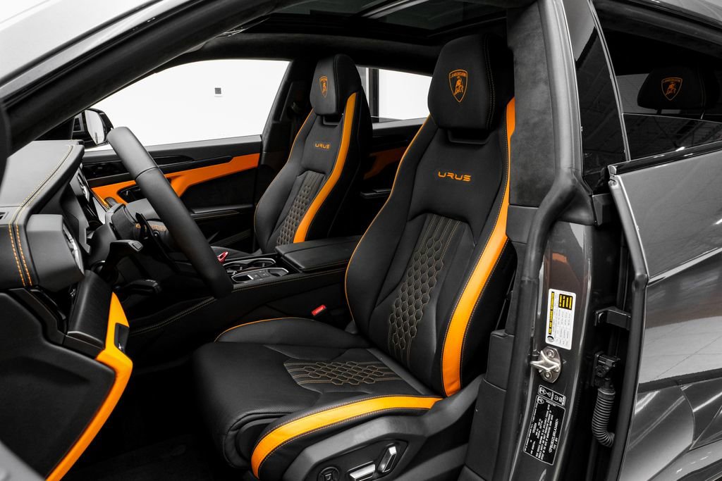 Used 2024 Lamborghini Urus S AWD/4WD image 37