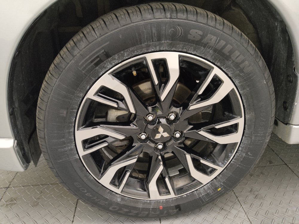 Used 2018 Mitsubishi Outlander GT AWD/4WD image 31