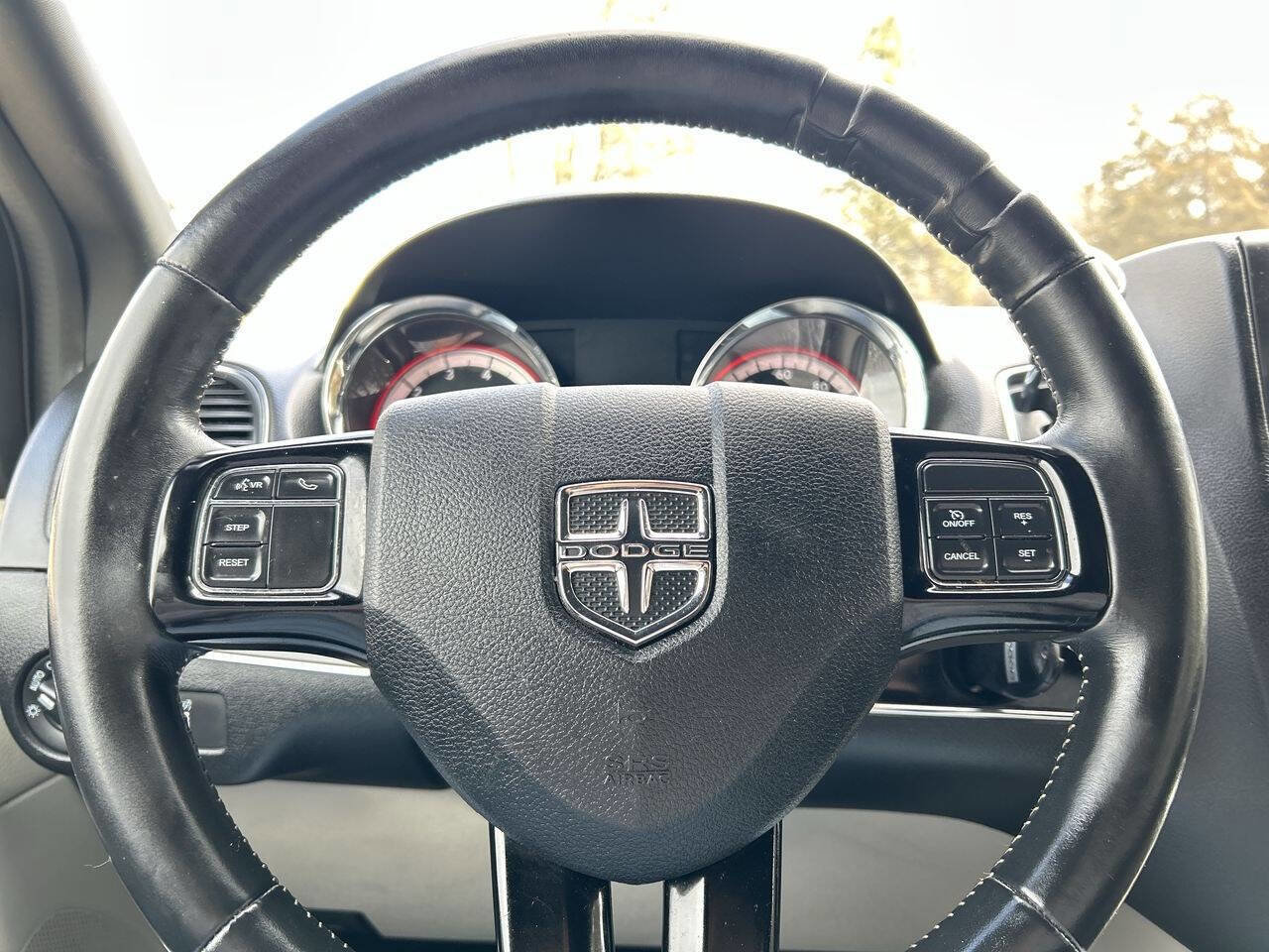 Used 2018 Dodge Grand Caravan SXT image 15