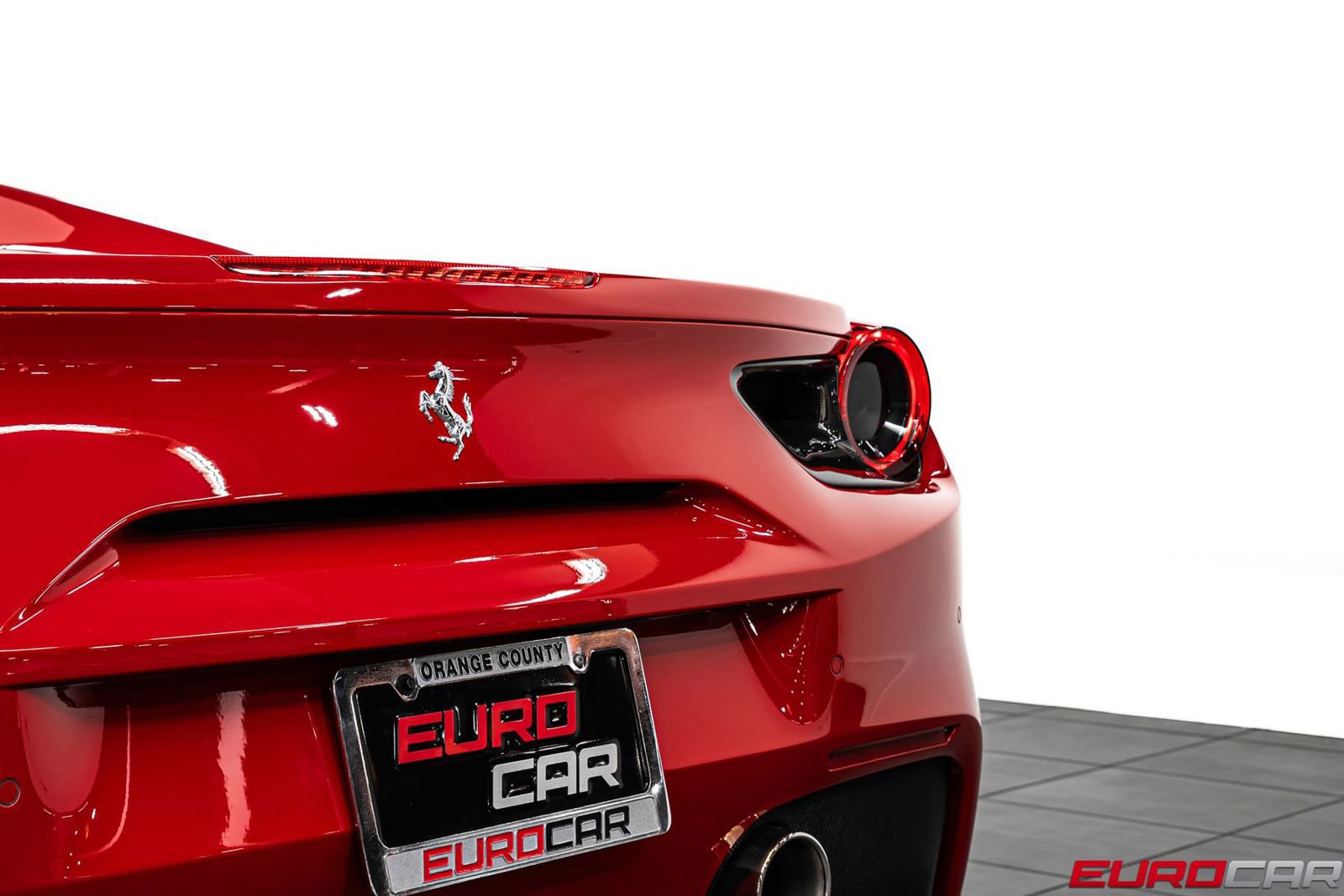 Used 2017 Ferrari 488 Spider image 23