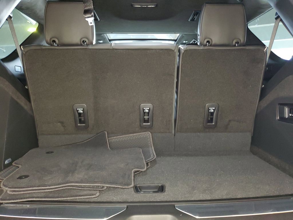 New 2026 Cadillac Escalade V w/ LPO, ONYX Package AWD/4WD image 7