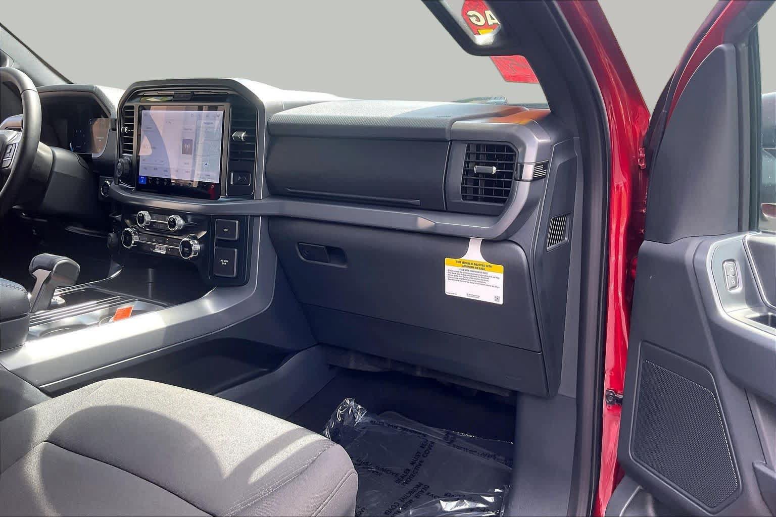 Used 2025 Ford F150 XLT w/ Equipment Group 302A MID AWD/4WD image 17