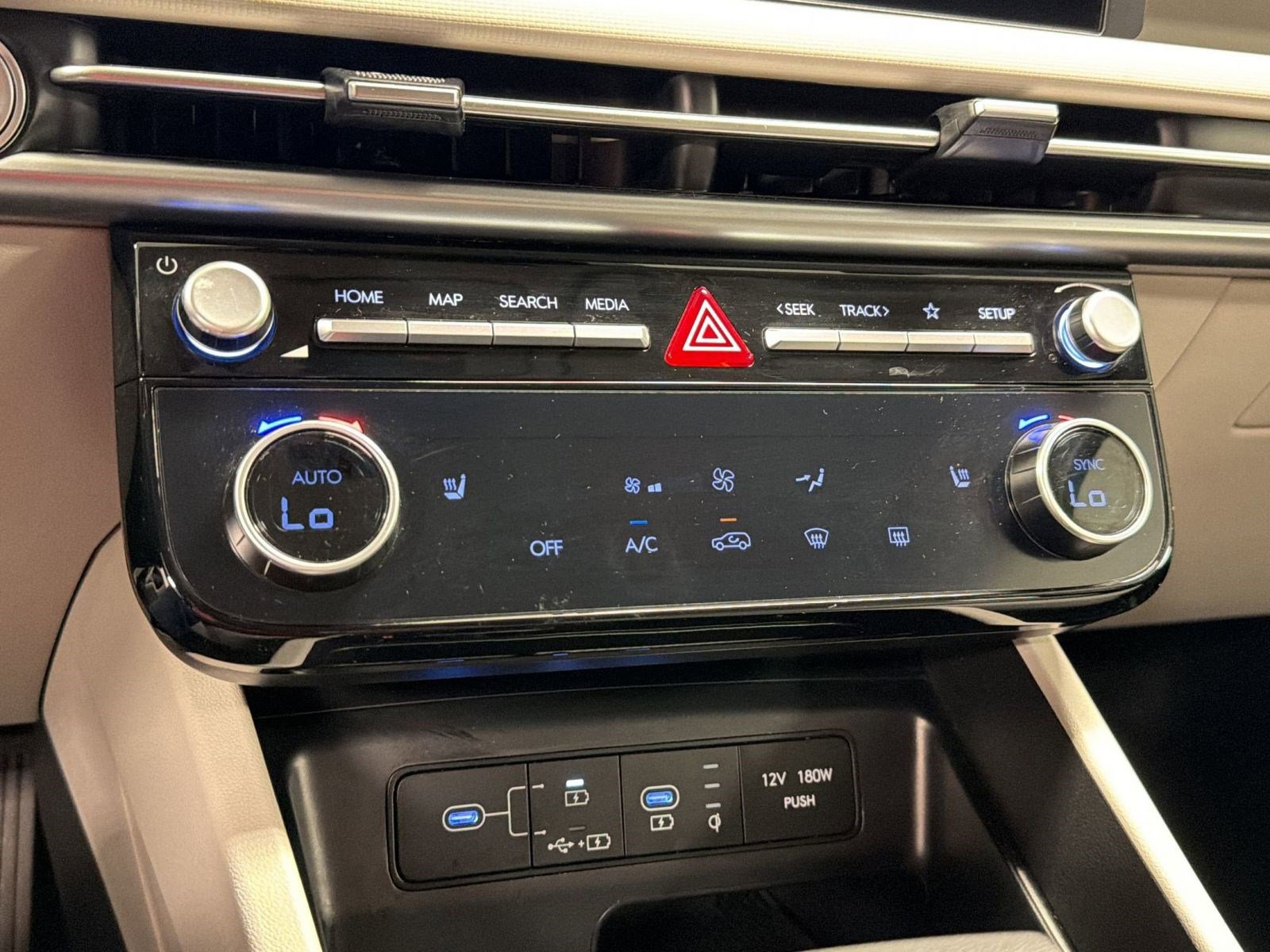 Used 2025 Hyundai Tucson SEL image 25