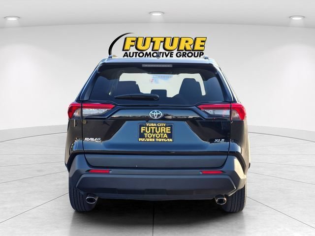 Certified 2025 Toyota RAV4 XLE FWD image 6