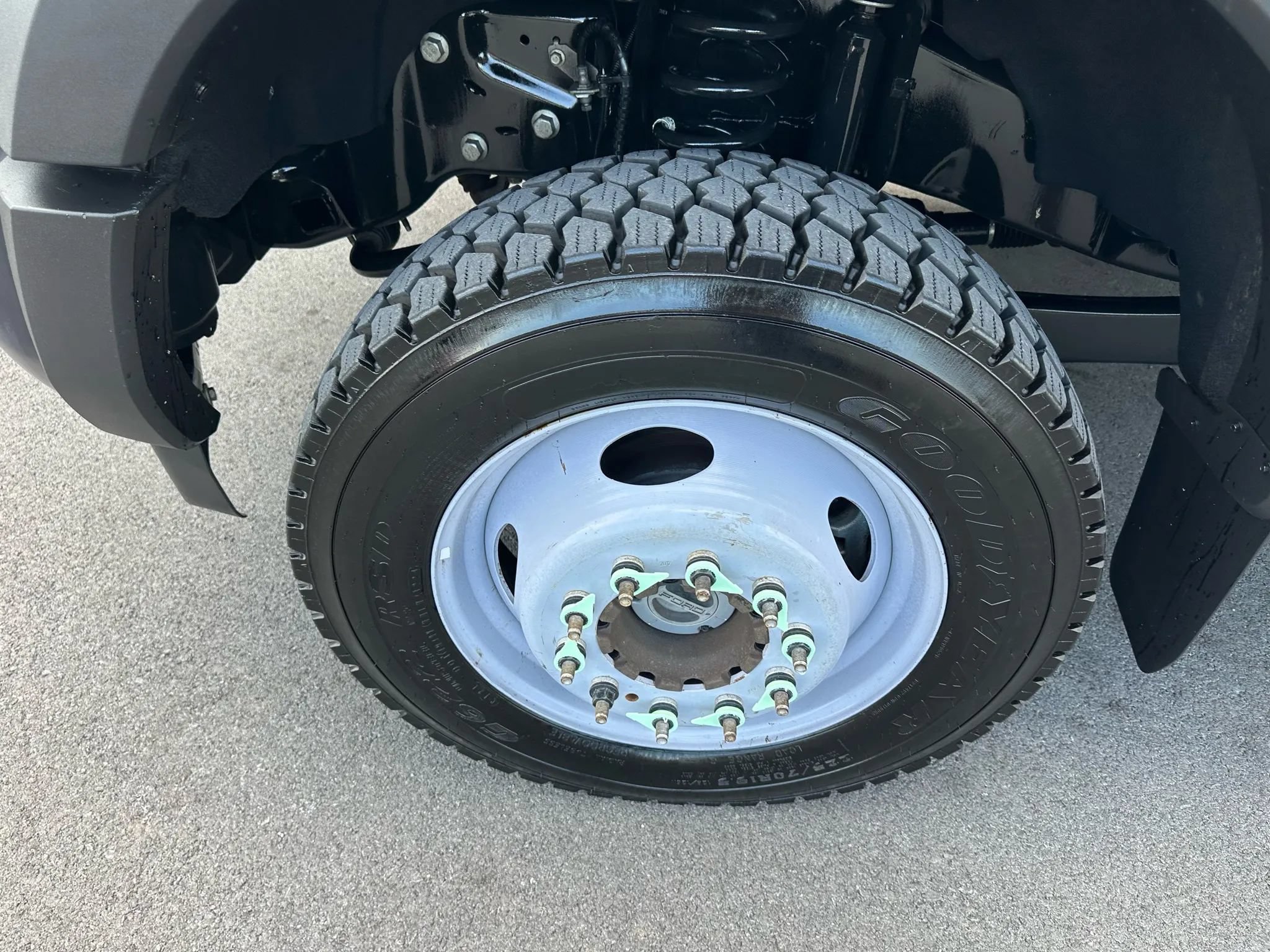 Used 2017 Ford F550 4x4 Crew Cab Super Duty image 28