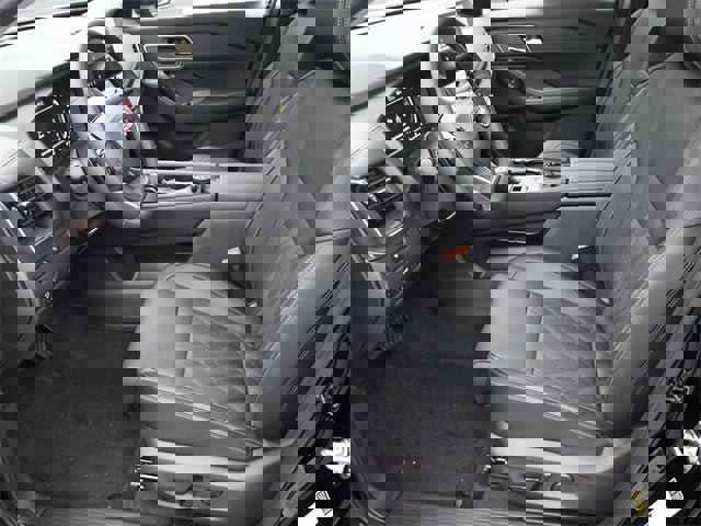 New 2026 Nissan Rogue Platinum image 9