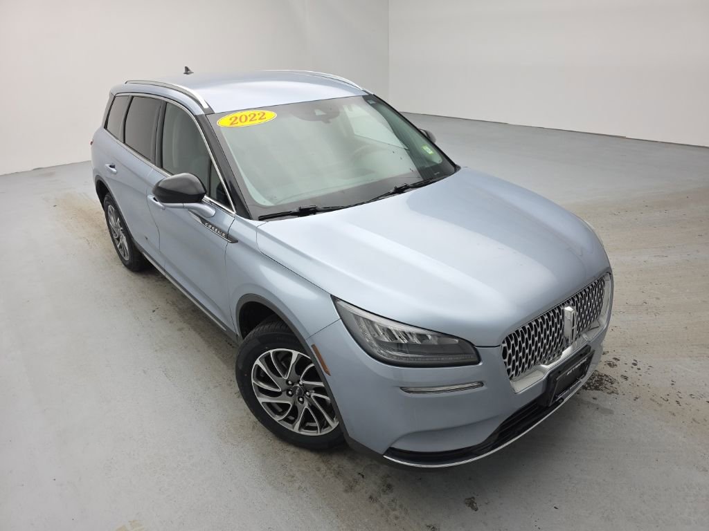 Used 2022 Lincoln Corsair AWD w/ Equipment Group 101A image 2