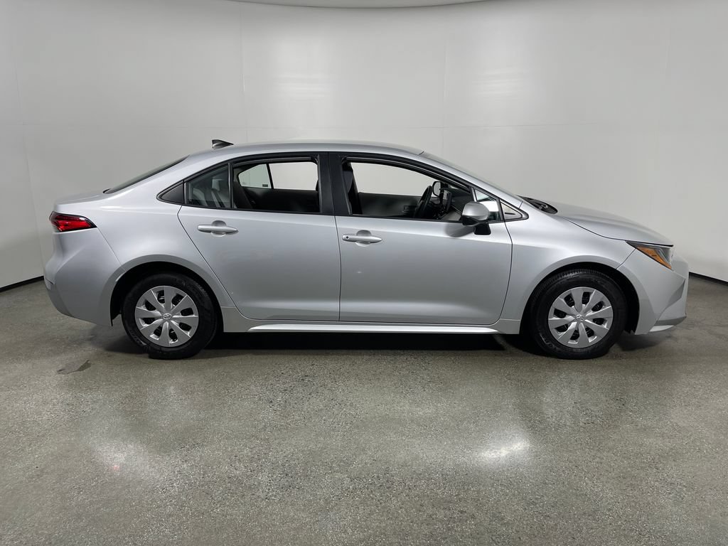Certified 2022 Toyota Corolla L FWD image 2