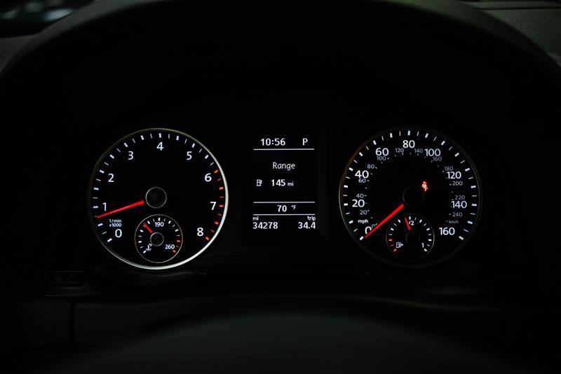 Used 2016 Volkswagen Tiguan SE image 17