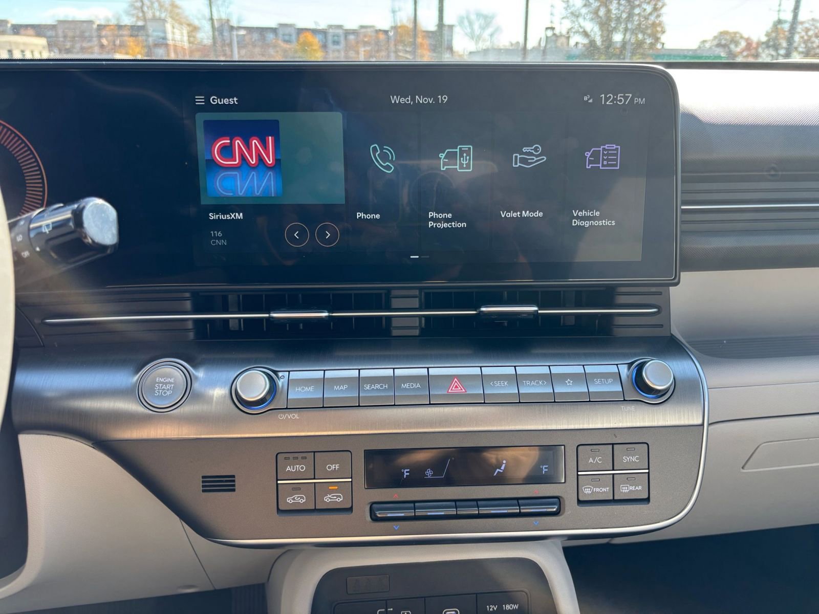 Used 2025 Hyundai Kona SEL image 18