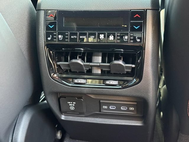 New 2026 Jeep Grand Cherokee Summit w/ Obsidian Package AWD/4WD image 12