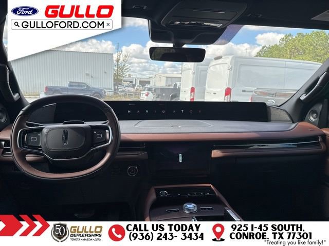 Used 2025 Lincoln Navigator L Reserve image 9