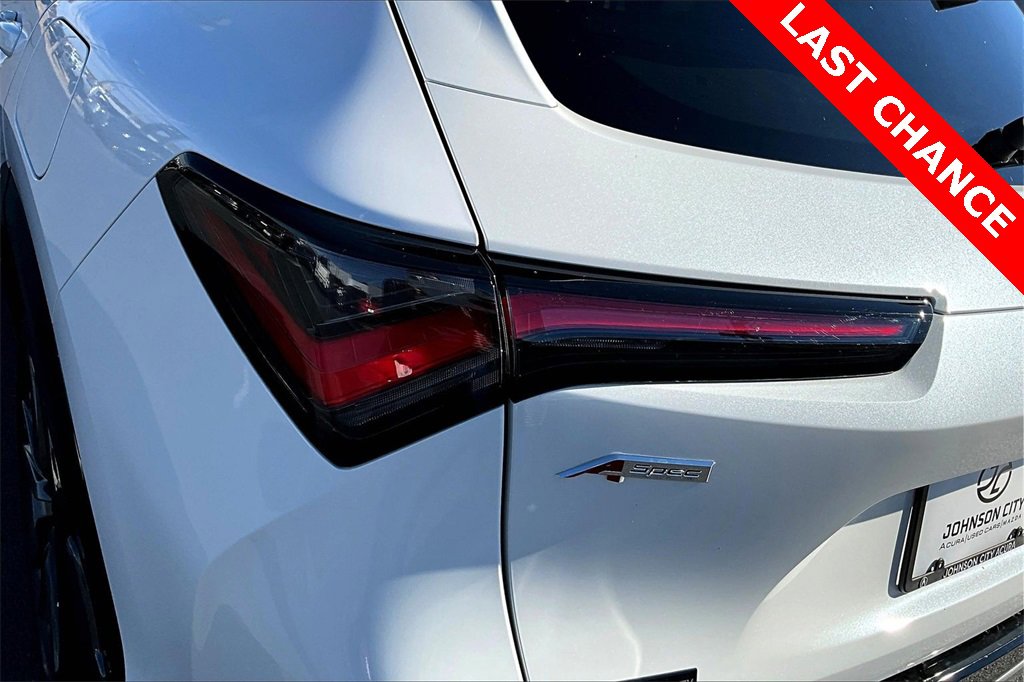 Certified 2025 Acura ADX A-Spec image 30