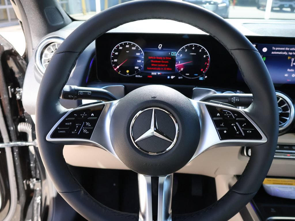 New 2026 Mercedes-Benz GLB 250 4MATIC image 32