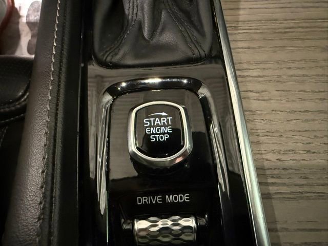 Used 2021 Volvo XC90 T6 Inscription image 29