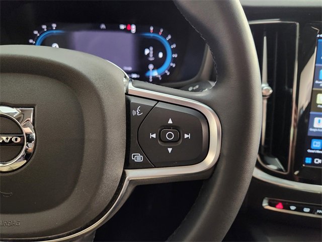 Used 2024 Volvo S60 B5 Core image 29