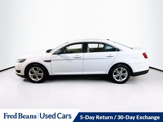 Used 2018 Ford Taurus SE FWD image 4