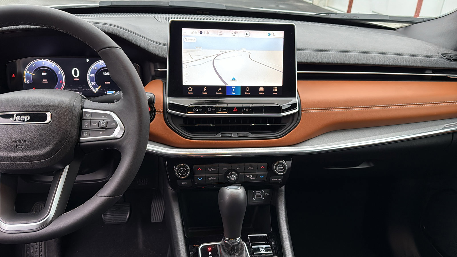 Certified 2024 Jeep Compass Limited w/ Elite Group image 22