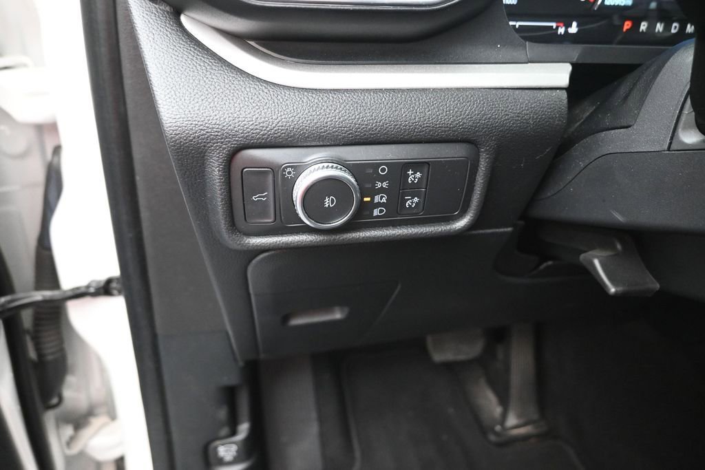 Used 2020 Ford Explorer XLT w/ Equipment Group 202A RWD image 13