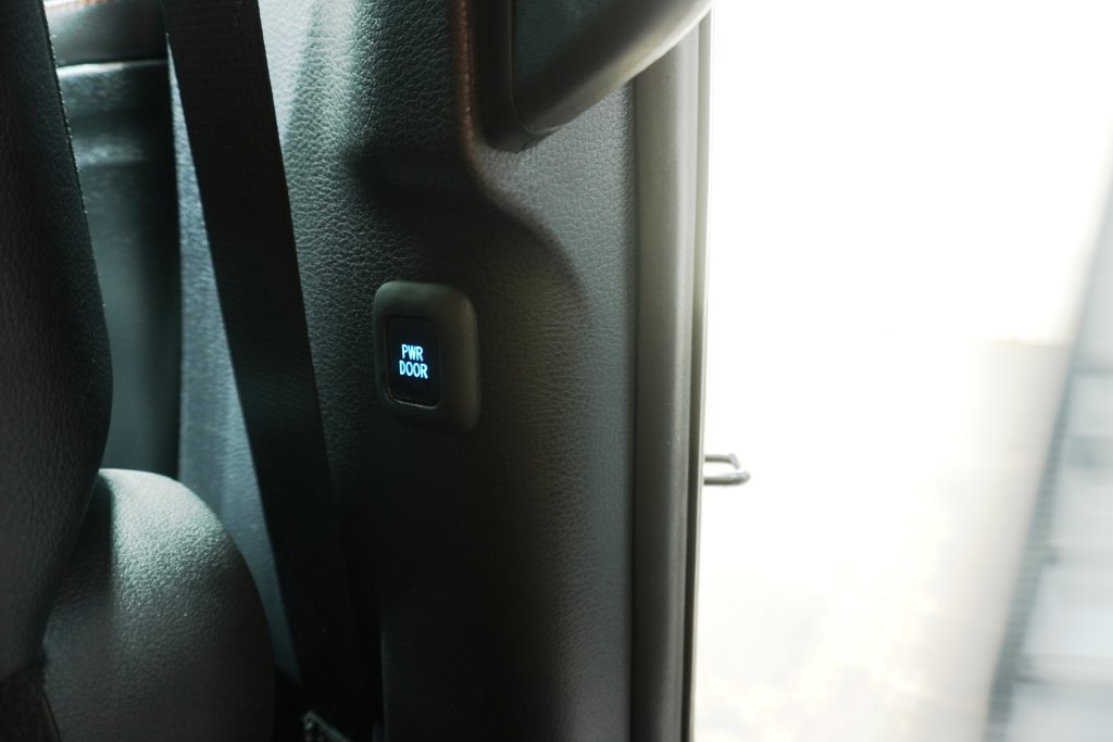 Certified 2023 Toyota Sienna XSE AWD/4WD image 19