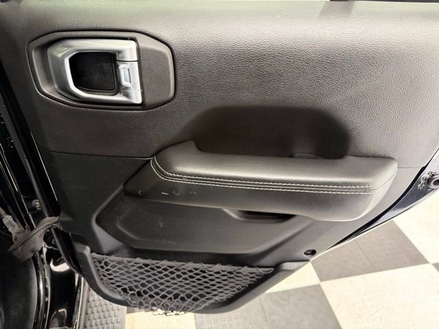 Used 2021 Jeep Wrangler Unlimited Sahara w/ Uconnect 4C Nav & Sound Group image 27