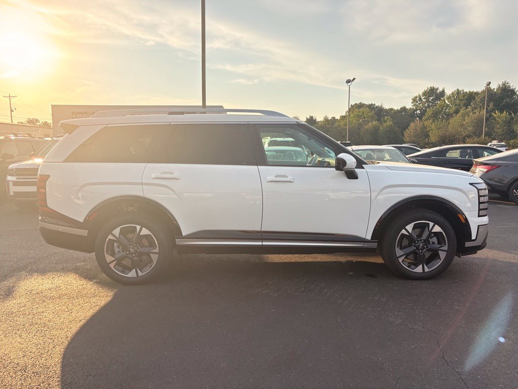 New 2027 Hyundai Palisade Limited FWD image 9