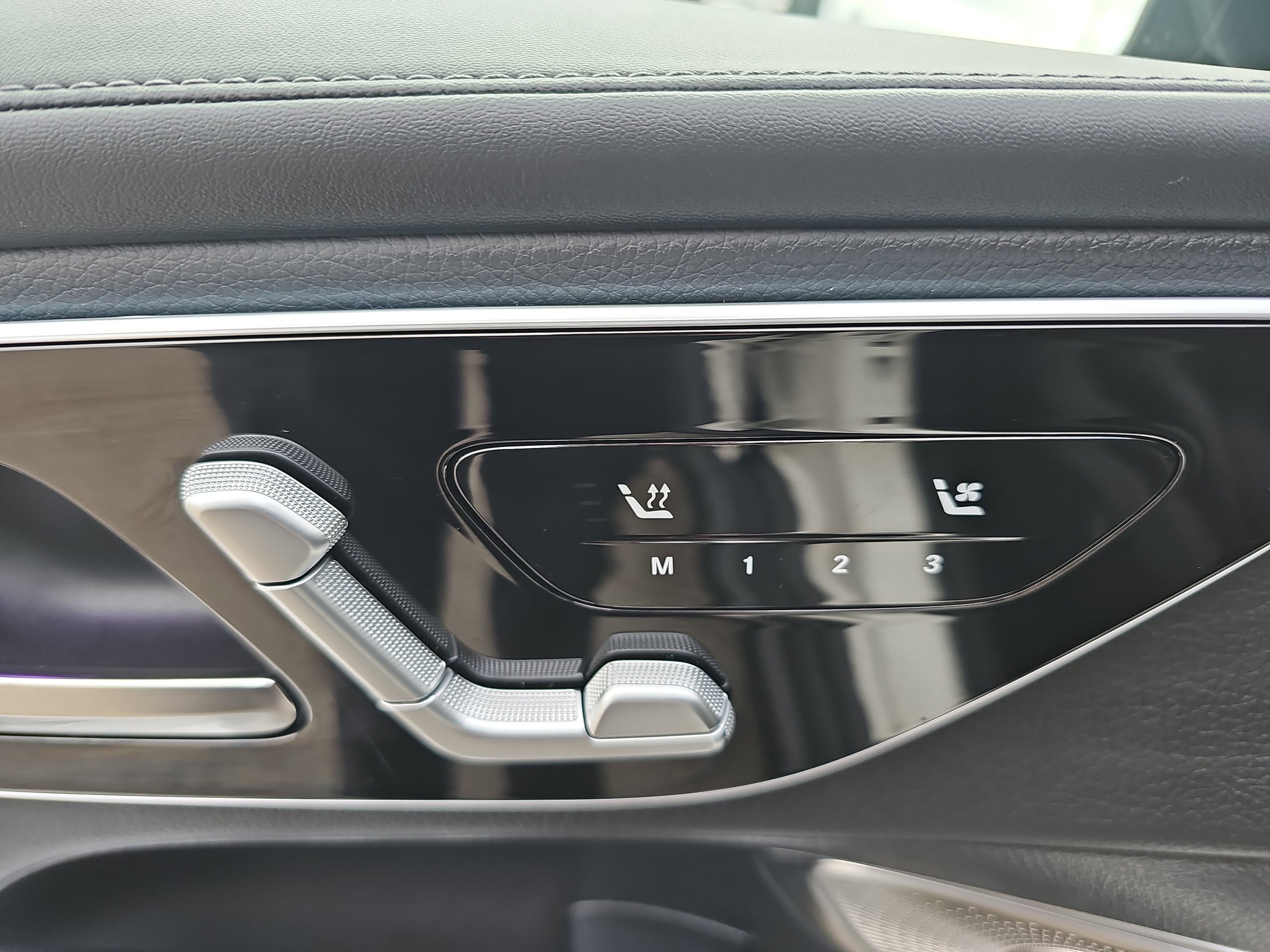 Certified 2026 Mercedes-Benz GLC 43 AMG 4MATIC image 31