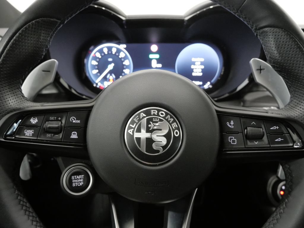 Used 2024 Alfa Romeo Tonale Ti AWD/4WD image 17