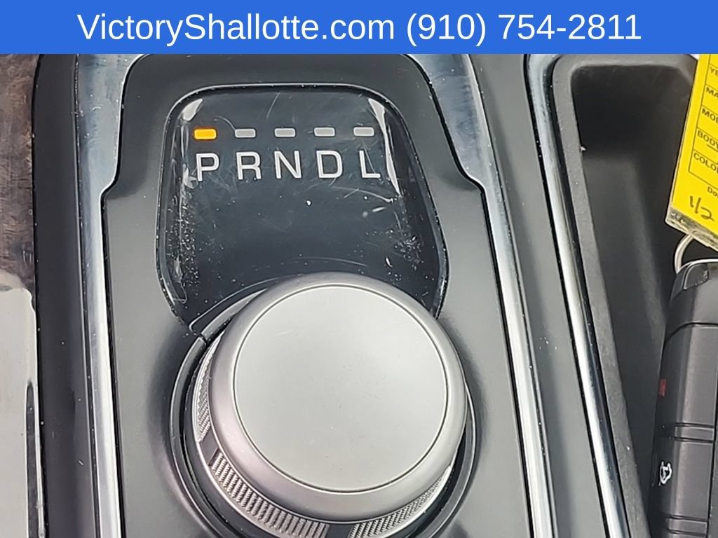 Used 2021 Chrysler 300 Touring L RWD image 5