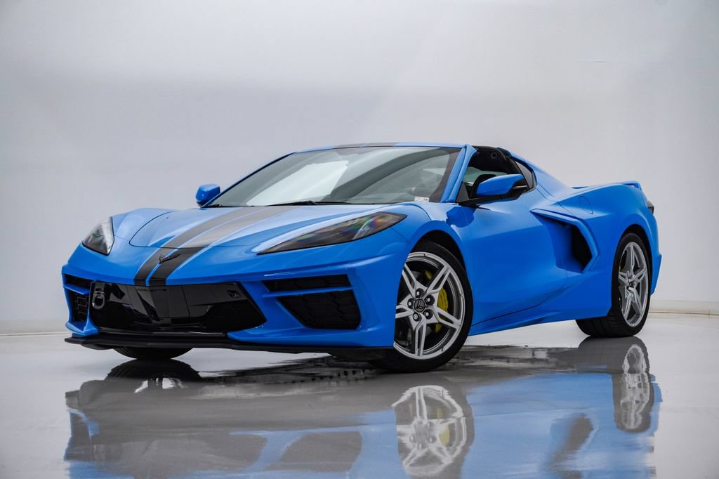 Used 2021 Chevrolet Corvette Stingray Premium Cpe w/ Z51 Performance Package RWD image 1