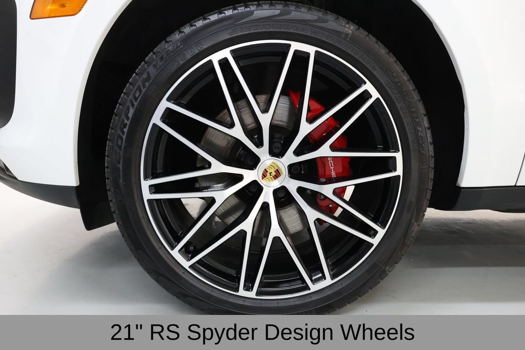 Used 2025 Porsche Macan S AWD/4WD image 41