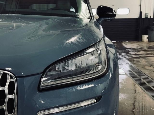 New 2026 Lincoln Corsair Premiere image 3