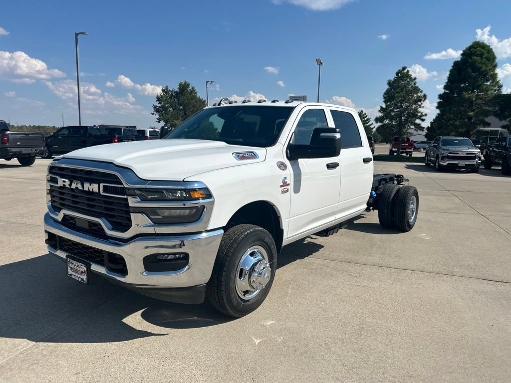 New 2026 RAM 3500 Tradesman w/ Chrome Appearance Group A