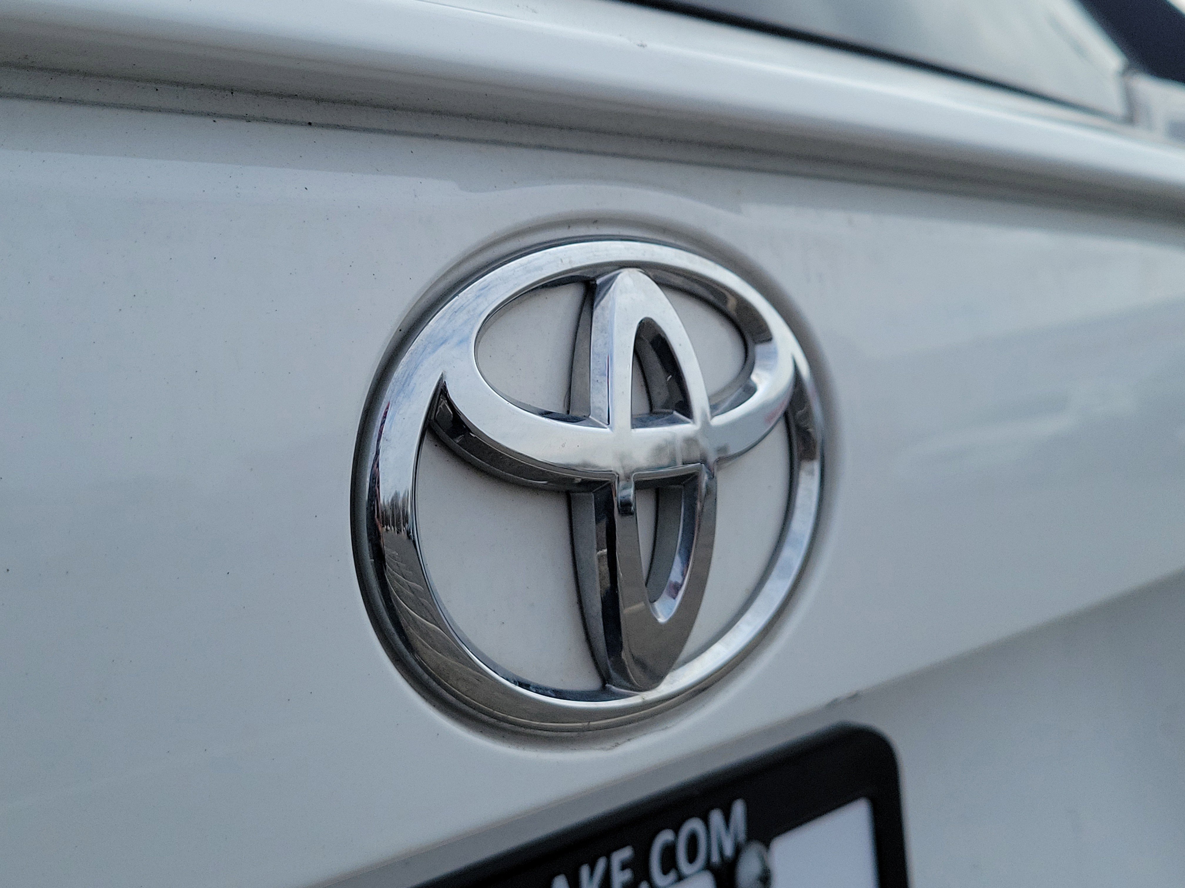 Used 2024 Toyota RAV4 LE image 6