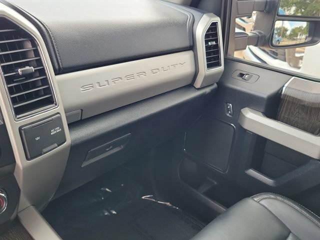 Used 2020 Ford F250 Lariat w/ Lariat Ultimate Package AWD/4WD image 28